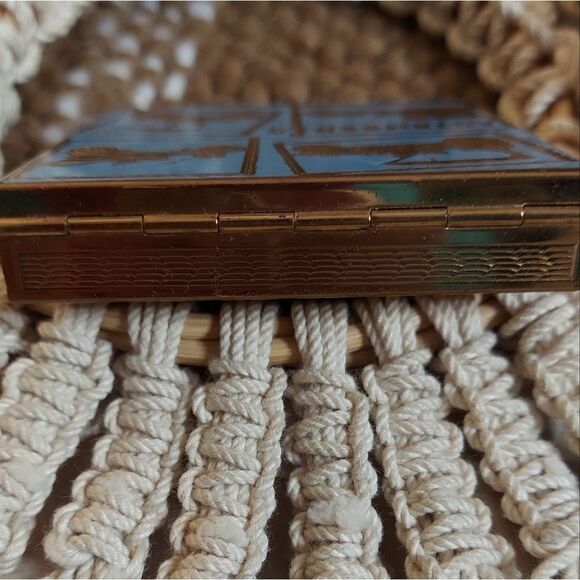 Zell Fifth Avenue Vintage Compact Powder Puff with Mirror - Picture 4 of 9